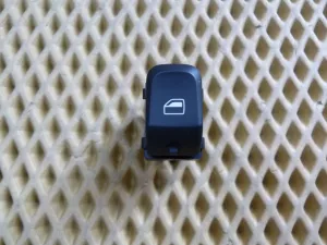 Кнопка стеклоподъемника Audi A1 (8X) 2010-2018 (ЗАДНЯЯ ЛЕВАЯ 4G0959855) — фото 1