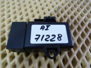 Блок электронный Audi A1 (8X) 2010-2018 (ПОДОГРЕВА СИДЕНИЙ 6R0959772D) — фото 6