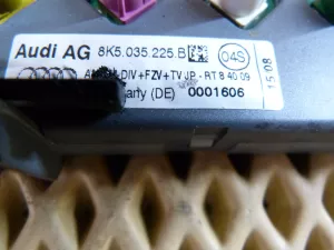 Мультимедиа Audi A4 [B8] 2007-2015 (8T0919609B 8T0035412 8K5035225H 8K5035225B 8T0035462 8T0035729B 4E0035785D 8F001062 4F0035541K 4F0919148 8T0919888 4F0035209C 8F001044 8T0035223AG 8K5035503A 8T2035110C 8T0919603C)    — фото 19