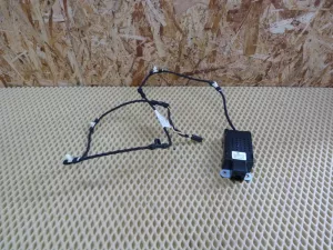Блок электронный VW Golf VI 2009-2013 (	ФИЛЬТР ПОДАВЛЕНИЯ РАДИОПОМЕХ 5M0035570B 5K6972175) — фото 1