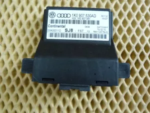 Блок электронный VW Golf VI 2009-2013 (БЛОК УПРАВЛЕНИЯ МЕЖСЕТЕВЫМ ИНТЕРФЕЙСОМ 1K0907530AD) — фото 1