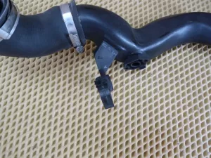 Патрубок интеркулера VW Golf VI 2009-2013 (1K0145770R 1K0145838L 1K0145834BD) — фото 4
