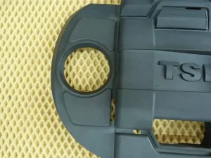 Накладка декоративная VW Golf VI 2009-2013 (НА ДВИГАТЕЛЬ 03C103925BF) — фото 6