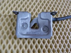 Замок капота BMW 1-serie E87/E81 2004-2011 (51237008755 51237184457) — фото 2