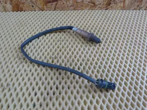 Датчик кислородный/Lambdasonde BMW 1-serie E87/E81 2004-2011 (НИЖНИЙ 0258006977) — фото 1