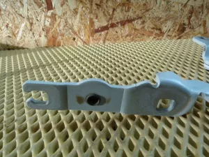 Петля капота BMW 1-serie E87/E81 2004-2011 (41617210673 41617210674) — фото 3