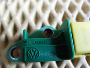 Датчик AIR BAG VW Touran 2003-2010 (5M0909606A) — фото 3