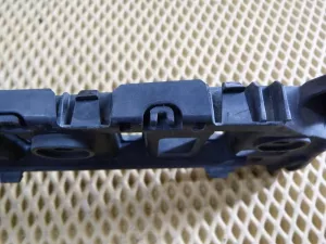 Направляющая переднего бампера VW Touran 2003-2010 (КОМПЛЕКТ 1T0807183A 1T0807184A) — фото 5