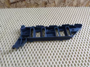 Направляющая переднего бампера VW Touran 2003-2010 (КОМПЛЕКТ 1T0807183A 1T0807184A) — фото 2