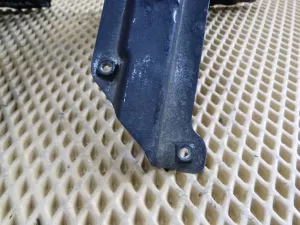 Кронштейн крепления крыла VW Touran 2003-2010 (1T0821135B 1T0821136B) — фото 4