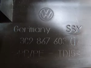 Обшивка двери багажника VW Passat [B7] 2011-2015 (3C9867605J 3C9867603D) — фото 21