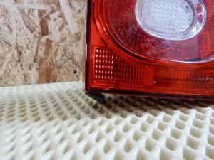 Фонарь задний внутренний левый VW Tiguan 2007-2011 (5N0945093C) — фото 3