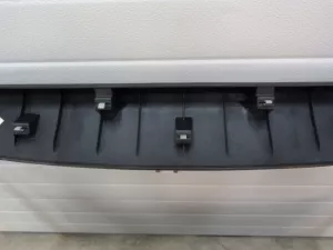 Обшивка двери багажника VW Tiguan 2007-2011 (5N0867601A) — фото 9