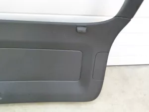 Обшивка двери багажника VW Tiguan 2007-2011 (5N0867601A) — фото 4