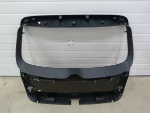 Обшивка двери багажника VW Tiguan 2011-2016 (5N0867601A) — фото 11