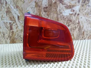 Фонарь задний внутренний левый VW Tiguan 2011-2016 (5N0945093H) — фото 1