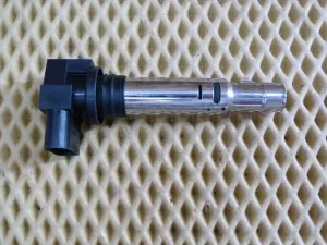 Катушка зажигания VW Jetta 2006-2011 (036905715G) — фото 1