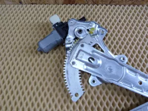 Стеклоподъемник электр. задний правый Nissan Murano (Z51) 2008-2015 (82720EG000 827301BA0A) — фото 5