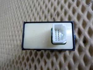 Кнопка стеклоподъемника Lexus IS 250/350 2005-2013 (8481033110) — фото 5
