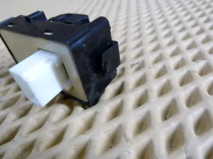 Кнопка стеклоподъемника Lexus IS 250/350 2005-2013 (8481033110) — фото 3