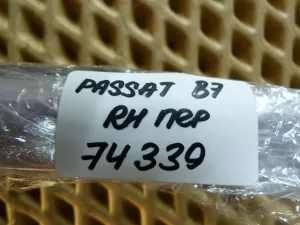 Бархотка стекла двери передней правой наружная VW Passat [B7] 2011-2015 (3AA8374763Q7) — фото 12