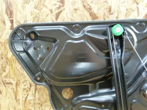 Стеклоподъемник электр. задний правый VW Passat [B7] 2011-2015 (УНИВЕРСАЛ 3AF839462C) — фото 8