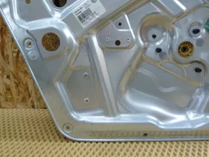 Стеклоподъемник электр. передний левый VW Tiguan 2011-2016 (5N0837461) — фото 3
