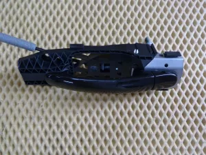 Ручка двери передней наружная правая VW Tiguan 2011-2016 (5N0839885H 5N0837205M) — фото 2