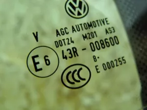Стекло двери задней левой форточка VW Tiguan 2007-2011 (5N0845213E) — фото 8