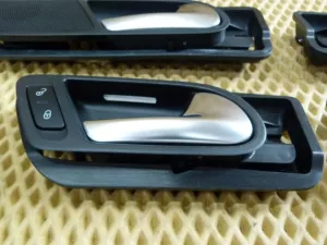 Ручка двери внутренняя VW Tiguan 2007-2011 (5N2837113F 5N2837114G 5N0839113AE 5N0839114S) — фото 2