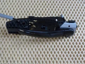 Ручка двери передней наружная правая VW Tiguan 2011-2016 (5N0839885H 5N0837205M) — фото 3