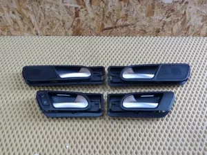 Ручка двери внутренняя VW Tiguan 2011-2016 (5N2837113F 5N2837114G 5N0839113AE 5N0839114AE) — фото 1