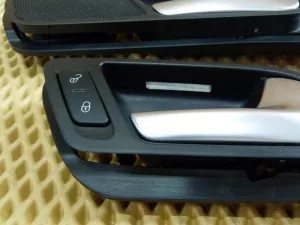 Ручка двери внутренняя VW Tiguan 2011-2016 (5N2837113F 5N2837114G 5N0839113AE 5N0839114AE) — фото 5