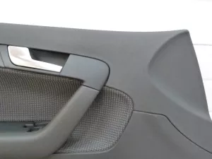 Комплект обшивок двери Audi A3 [8PA] Sportback 2004-2013 (8P4867103 8P4867104 8P4867303 8P4867304) — фото 7