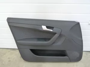 Комплект обшивок двери Audi A3 [8PA] Sportback 2004-2013 (8P4867103 8P4867104 8P4867303 8P4867304) — фото 2