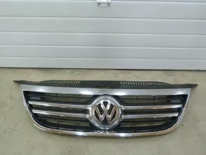 Решетка радиатора VW Tiguan 2011-2016 (5N0853651C) — фото 1