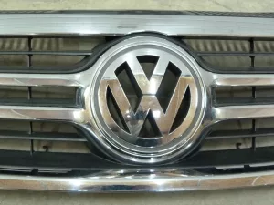 Решетка радиатора VW Tiguan 2011-2016 (5N0853651C) — фото 3