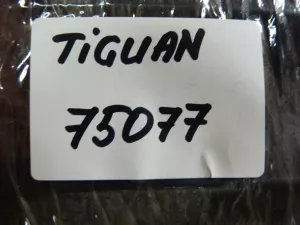 Накладка декоративная VW Tiguan 2011-2016 (06J103925BG) — фото 14