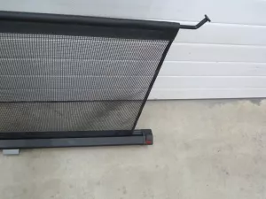 Шторка багажника VW Passat [B7] 2011-2015 (УНИВЕРСАЛ ВЕРТИКАЛЬНАЯ СЕТКА 3C9861691 3AF064365) — фото 2