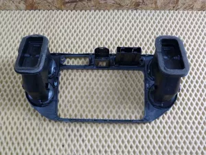 Дефлектор воздушный VW Tiguan 2007-2011 (5N0858069A) — фото 12