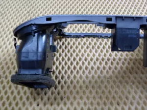 Дефлектор воздушный VW Tiguan 2007-2011 (5N0858069A) — фото 16