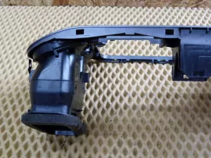 Дефлектор воздушный VW Tiguan 2007-2011 (5N0858069A) — фото 11