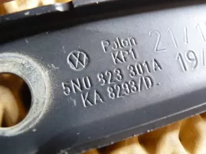 Петля капота VW Tiguan 2007-2016 (5N0823302A 5N0823301A) — фото 9