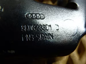 Петля капота Audi A4 [B8] 2007-2015 (8K0823302D 8K0823301D) — фото 11