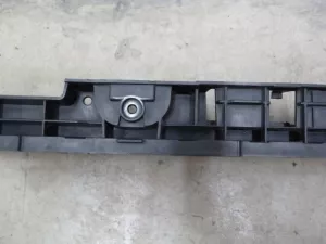 Направляющая заднего бампера VW Passat [B7] 2011-2015 (3AF807863) — фото 7