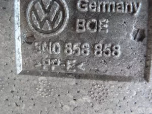 Ящик для инструментов VW Tiguan 2007-2016 (5N0858857 5N0858858) — фото 10