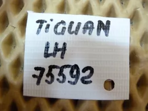 Обшивка багажника VW Tiguan 2007-2016 (ЛЕВАЯ 5N0867427AC) — фото 18