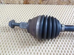 Полуось передняя левая VW Passat [B7] 2011-2015 (1K0407271LA) — фото 2