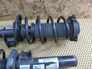Амортизатор передний VW Tiguan 2011-2016 (5N0413031T 5N0411105AE) — фото 3