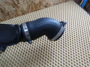 Патрубок интеркулера Audi A3 [8PA] Sportback 2004-2013 (1K0145770N 1K0145834N 1K0145838M) — фото 6